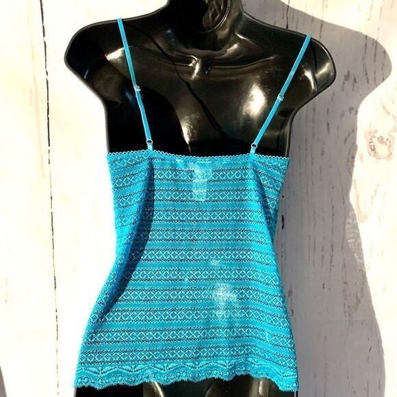 Victoria’s Secret Cami in Turquoise Size Small - Picture 3 of 4